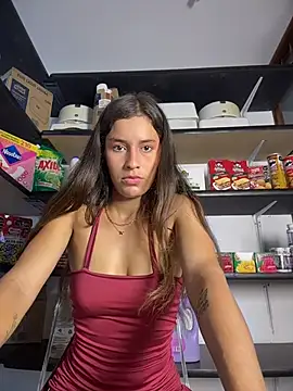 LadyMya_18 - masturbating until I get wet at work