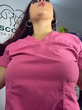 Nahomy_benet - cum in my tits