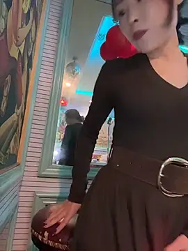 Eva10069 - 🎈朋友聚会偷偷KTV桌下口交大鸡吧
