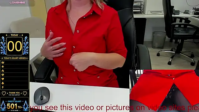 Squirt_milf_viktoria - PANTIES OFF