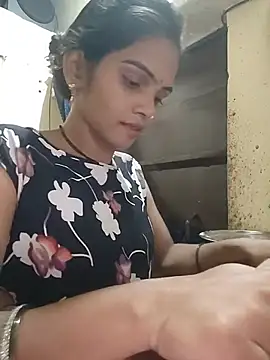 Kamini_hat