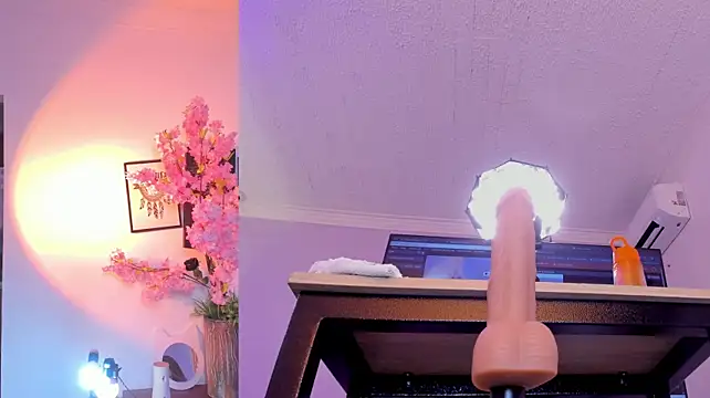 Siouxsie_cenobite - (∩^o^)⊃━☆Naked + squirt (2 min control)
