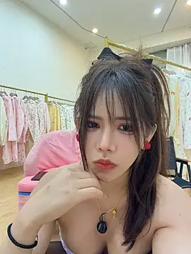 Selenaaaaa- - 开票，32tk，仅此一场下播