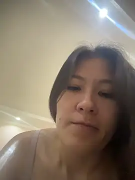 Riz_girl - hello, be polite in public chat pls