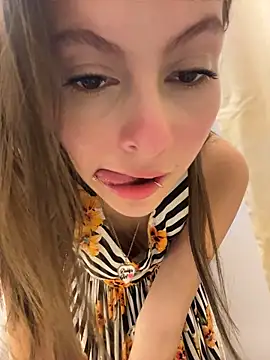 Antonella-rey - FULL NAKED IN PUBLIC+CUM+DESTROY PUSSY