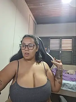 Yasminmeyerofc - Show my big ass and oper