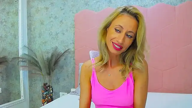 DeliaMArlow - Show tits🔥