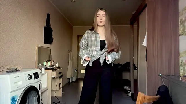 LashundaWilbourn - make a heart shape with your hands