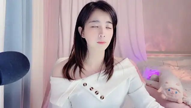 Amy-6668 - 请开心~