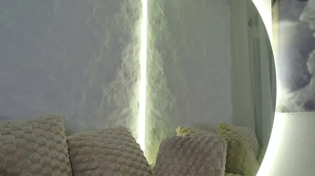 Moniqque - Naughty video for the last tipper
