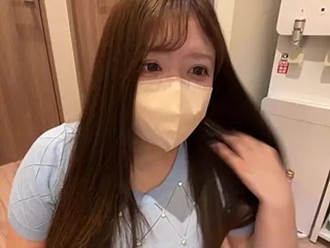 Atashi_Hcup - Iカップのトップス脱ぎ💓