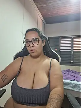 Yasminmeyerofc - Show my big ass and oper