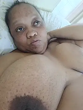 BBW123MILF - Kissing