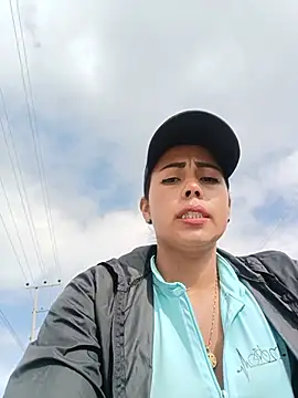 _andrea30 - Boob show to man on the street