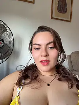 Barbara-rosee - Spank boobs 🍒