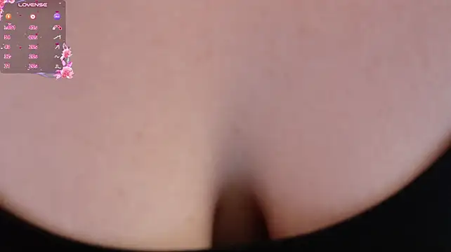 PeachyXBooty - ✨Topless play