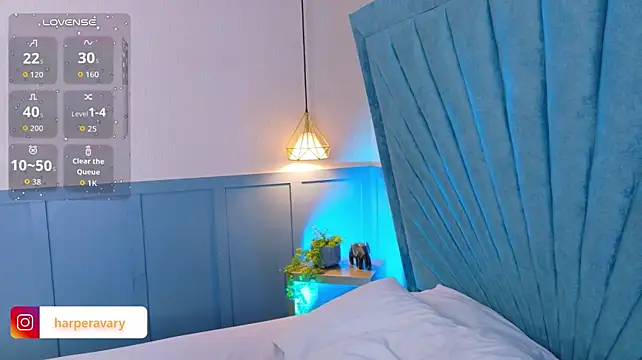 Harper-Avary - Suck Fingers like ur Cock 🍓✨
