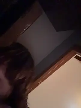DollyTall - GO TO SHOWER FOR HOT SHOW 🚿