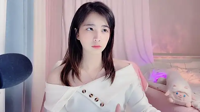 Amy-6668 - 请开心~