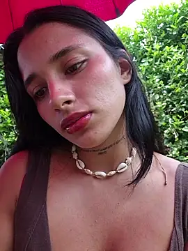 Lorena_Mcfly - 🌸 PLUG ANAL + fingering pussy 😻