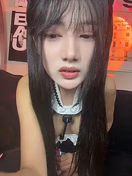 Xiaoxiao1001 - 肩带放下来