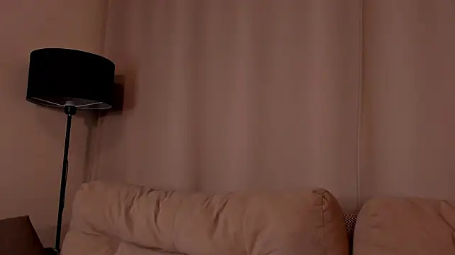 Fappershy - Play with my nipples<3