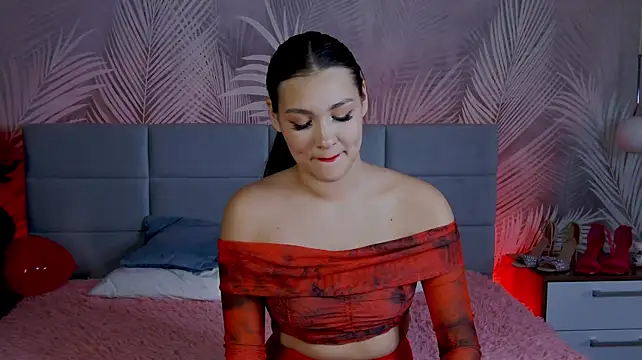 Leyla_Sparks - hand bra