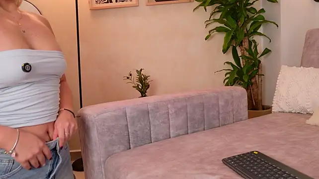 Assh_lee_ - sensual dance and take off panties