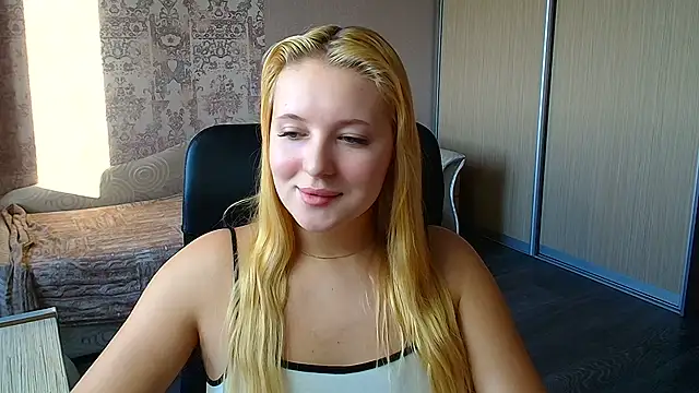 Milka_kiss_ - take off some clothes!
