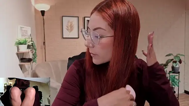 MissOffice_ - I would love to suckle at the office💋