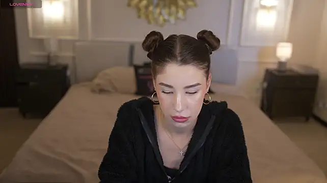 Selena_Glow - naked ass 1 girl