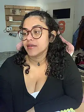 Curvydesifromgermany - Oil on tits
