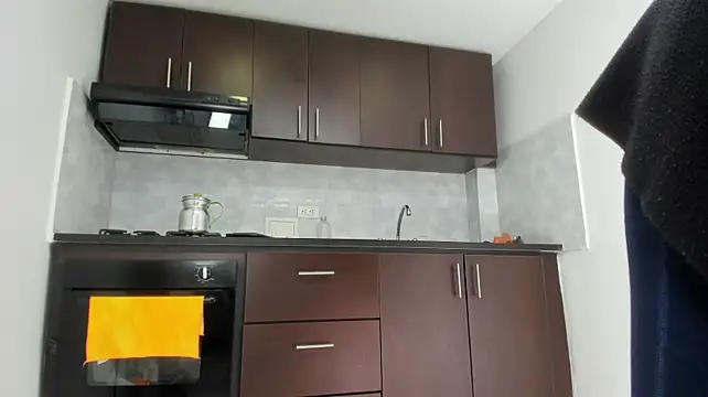 Luna_Dumont