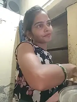 Kamini_hat