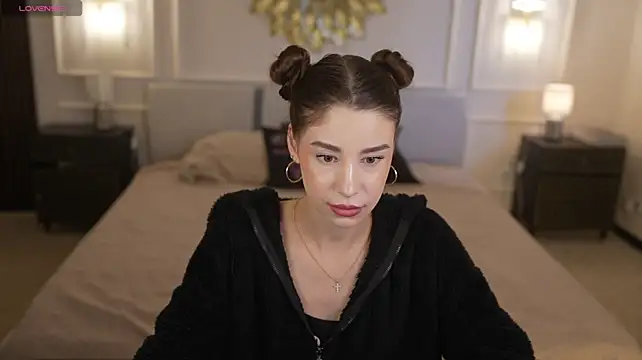 Selena_Glow - naked ass 1 girl