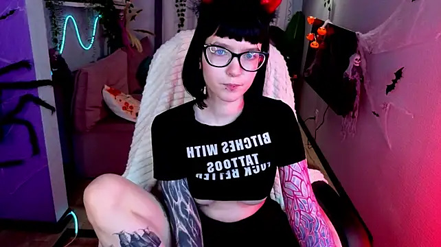 HazelTompson - SHOW NAKED BIG ASSS