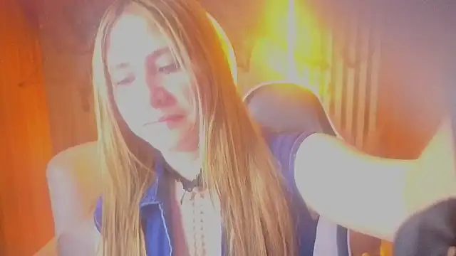 Aratna_Blonde_Tx