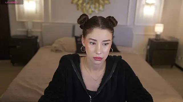 Selena_Glow - naked ass 1 girl