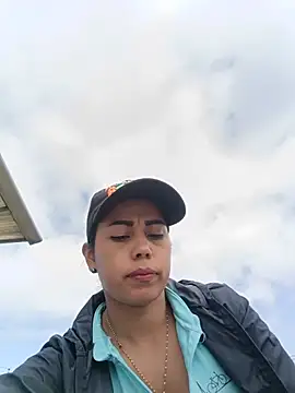 _andrea30 - Boob show to man on the street