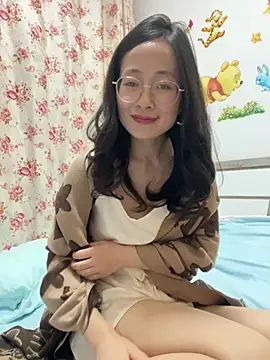 TangTang0530 - M腿抖胸