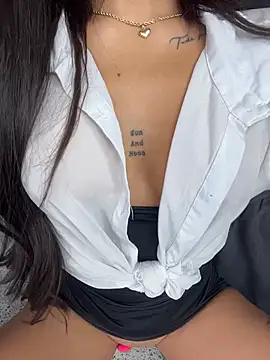 MystiqueXXX - BOOBS TEASING! 🔥