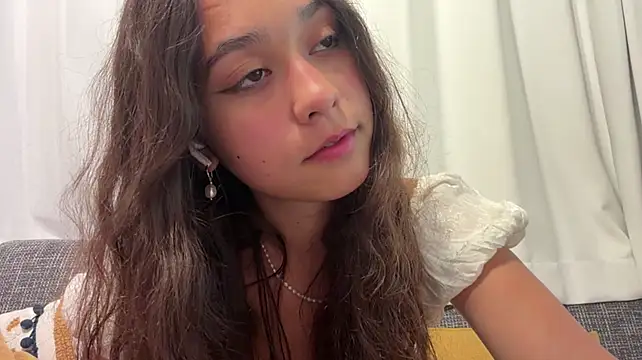 ReynaMccarron - show my cute naked shoulde