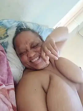 BBW123MILF - Kissing