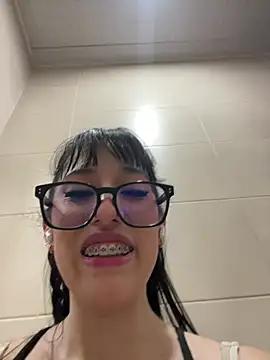 Susi_chimm - Show boobs