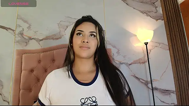 Calypso_wet - Full naked and fingers pussy