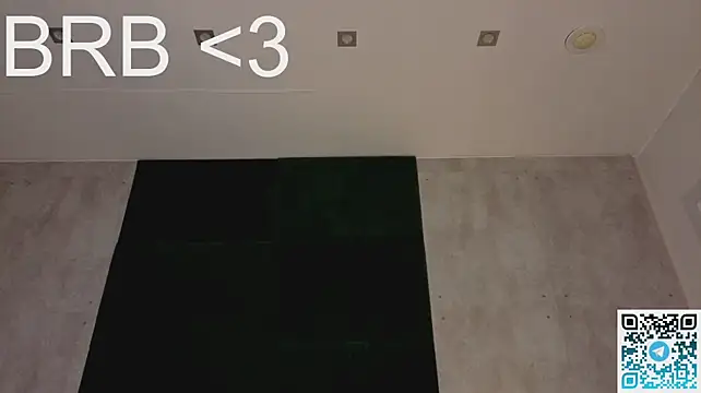 Leslie_Scott - bare back dance <3