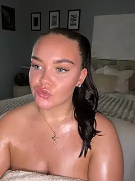 MaddisonWhitex - Bend over & Spank Ass
