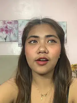 YaraSmith - fuck my dildo until I cum😜💦
