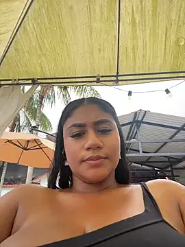 NayTorres - SPREAD ASS AND RUB ASSHOLE IN PUBLIC