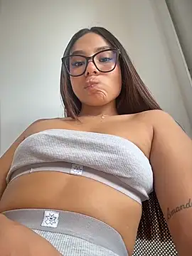 Amira_cute2 - Control toy 3 mi +Make me moan